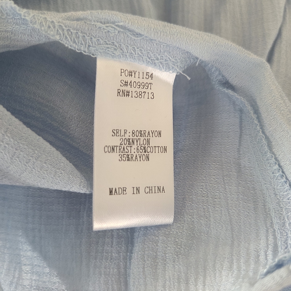 DOE and RAE Light Blue Sleeveless Women's Top - Picture 4 of 6